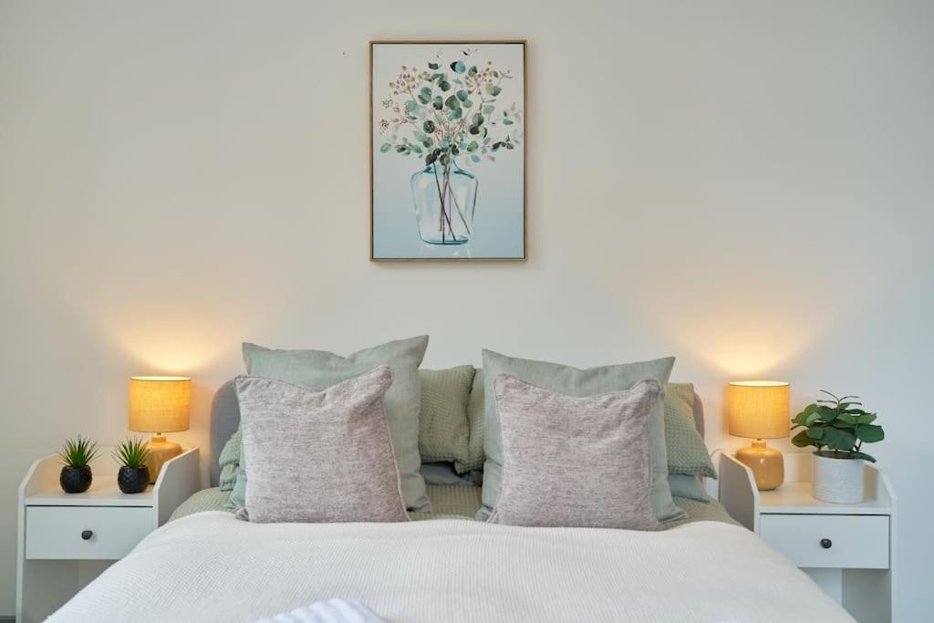 York City Central Apartment And Coffee Shop ภายนอก รูปภาพ