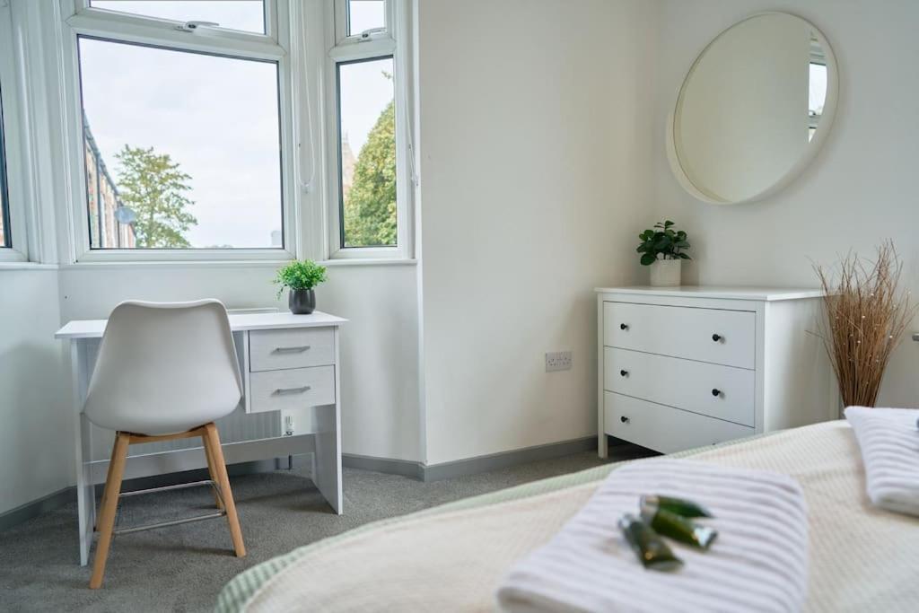 York City Central Apartment And Coffee Shop ภายนอก รูปภาพ
