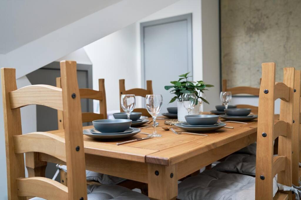 York City Central Apartment And Coffee Shop ภายนอก รูปภาพ