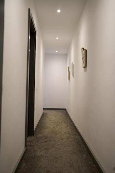 York City Central Apartment And Coffee Shop ภายนอก รูปภาพ