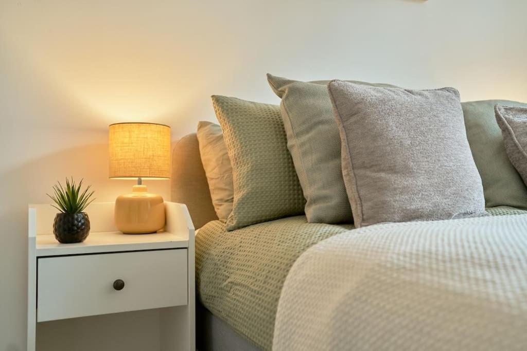 York City Central Apartment And Coffee Shop ภายนอก รูปภาพ