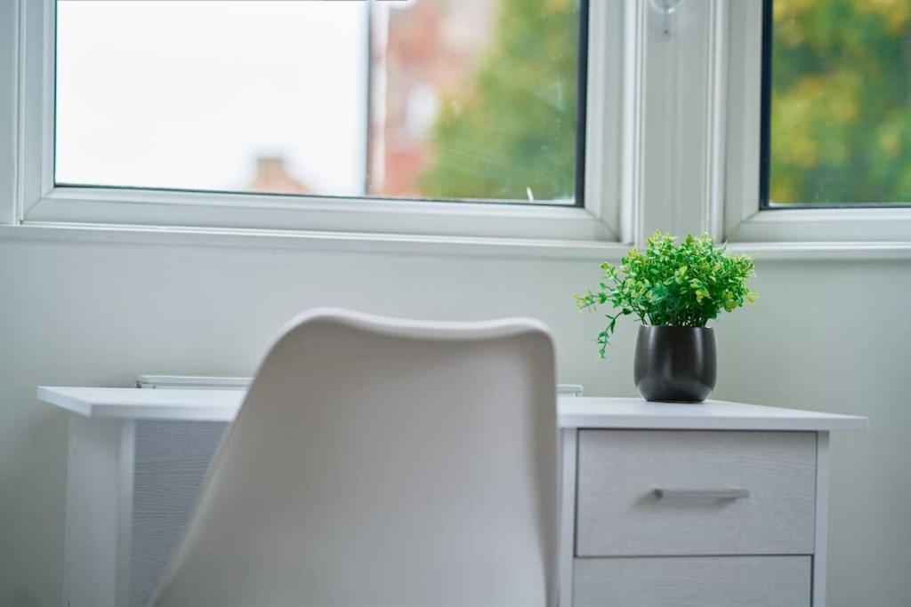 York City Central Apartment And Coffee Shop ภายนอก รูปภาพ