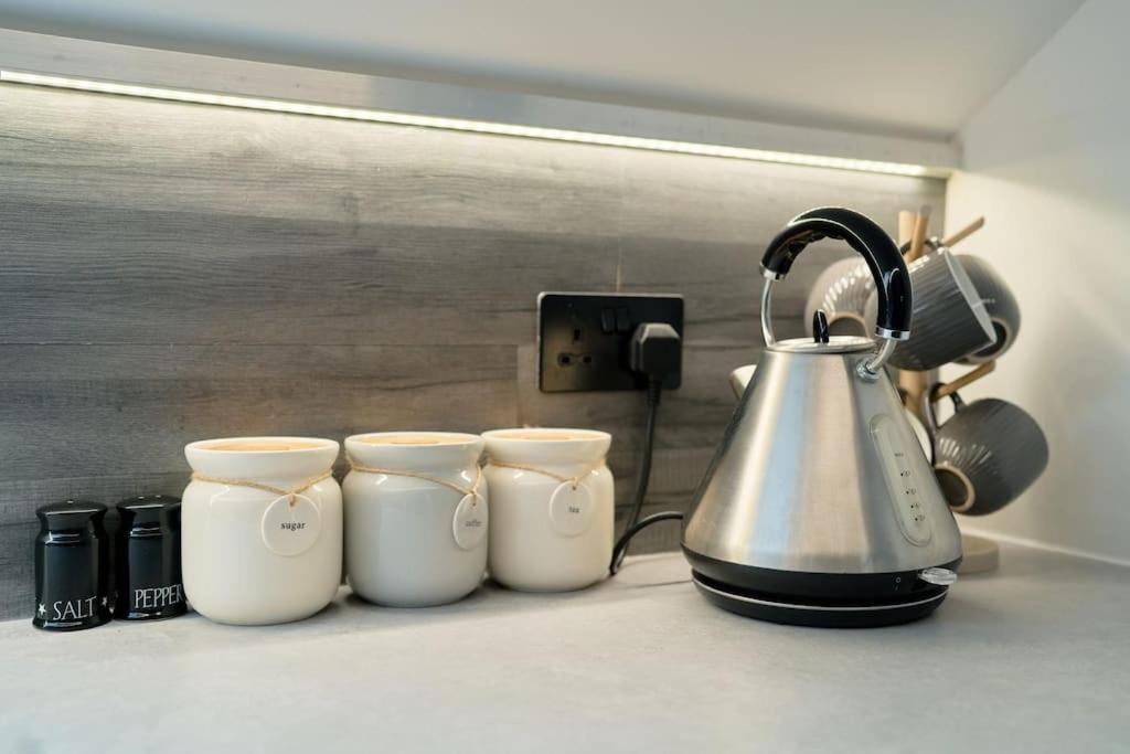 York City Central Apartment And Coffee Shop ภายนอก รูปภาพ