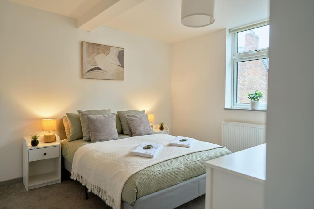 York City Central Apartment And Coffee Shop ภายนอก รูปภาพ