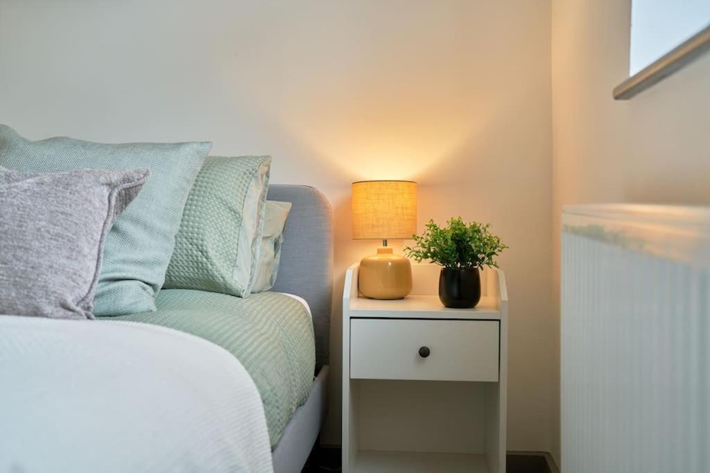 York City Central Apartment And Coffee Shop ภายนอก รูปภาพ