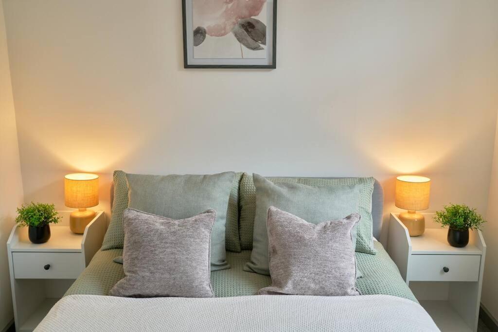 York City Central Apartment And Coffee Shop ภายนอก รูปภาพ